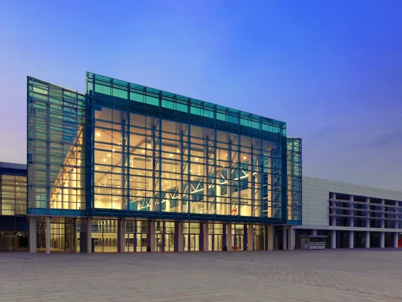 Sala de conferências leve da construção de aço da construção de metal da casa pré-fabricada da armação de aço